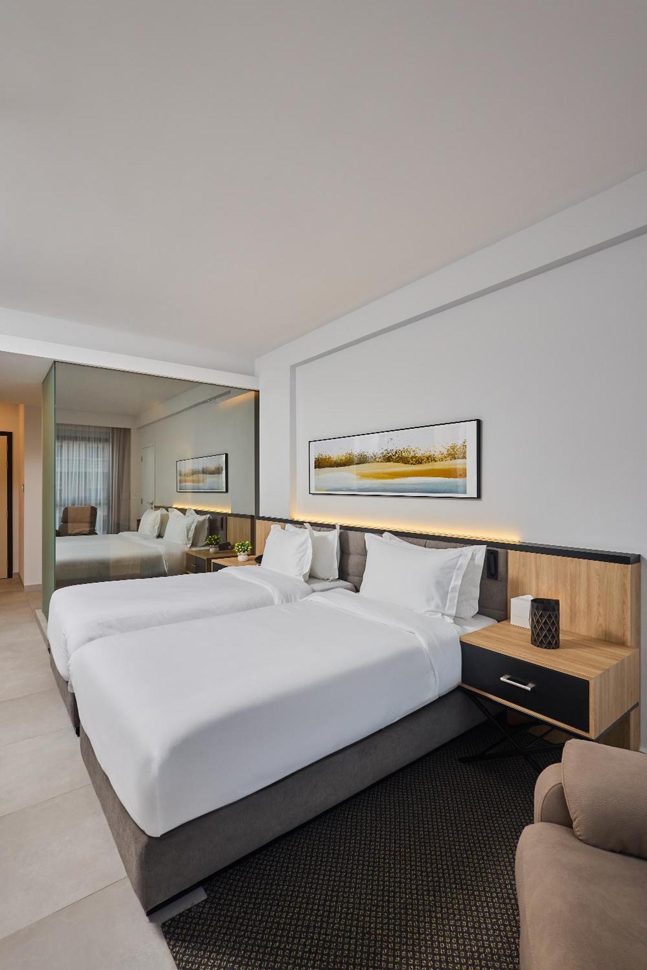 The View - Saint George Hotel
