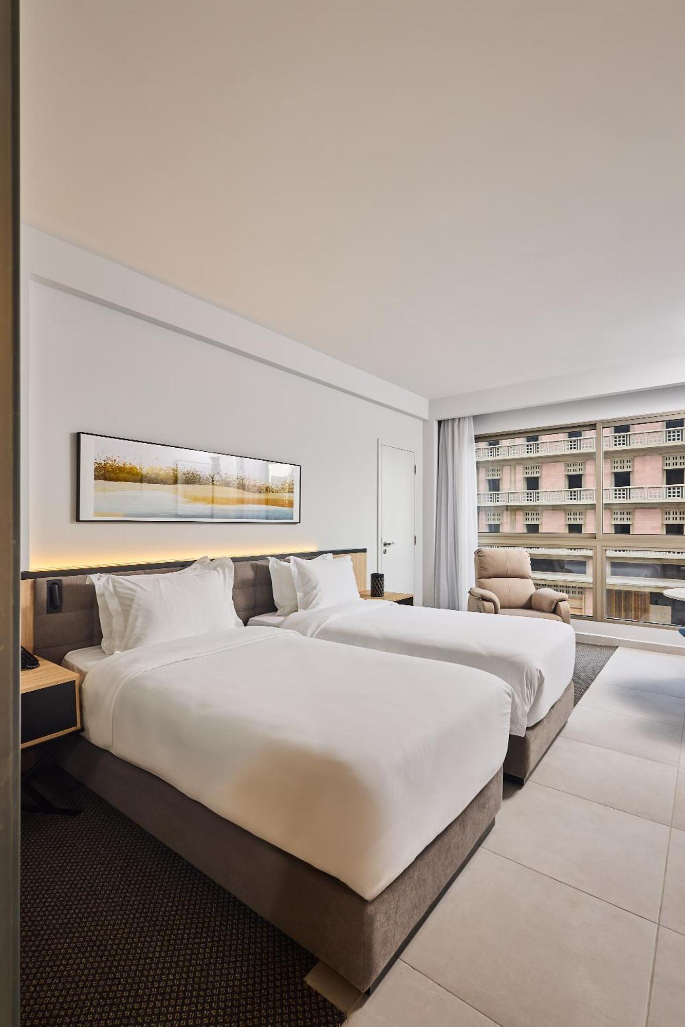 The View - Saint George Hotel 4*